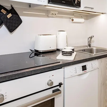 Aurora Studio, Center *