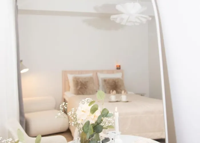 Aurora Studio, Center *